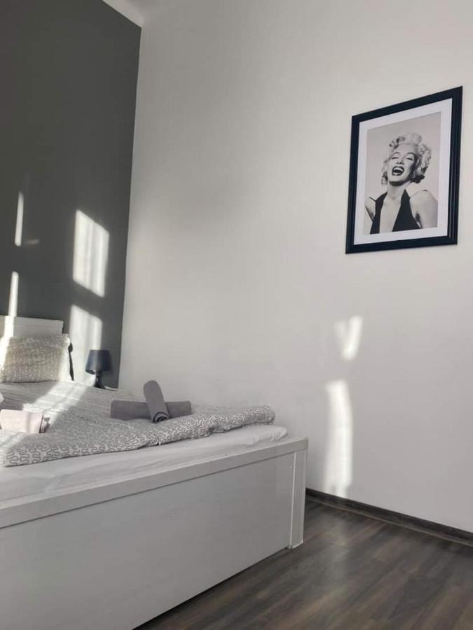 Apartament Szafir Rzeszow Luaran gambar